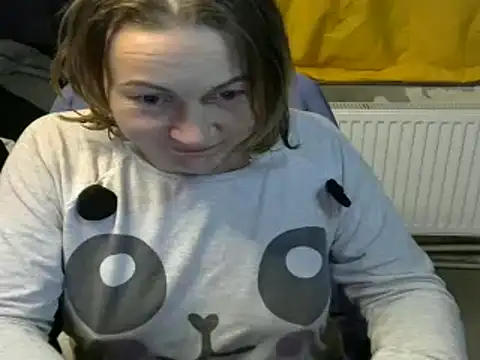 Snapshot of wLESLYMOSw chatting on December 9, 2024, 9:48 pm wLESLYMOSw online show from December 9, 2024, 9:48 pm