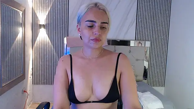 Snapshot of ashley__tylor chatting on July 13, 2026, 3:28 am ashley tylor online show from July 13, 2026, 3:28 am
