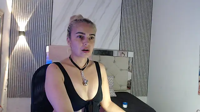 Snapshot of ashley__tylor chatting on June 29, 2026, 7:24 pm ashley tylor online show from June 29, 2026, 7:24 pm