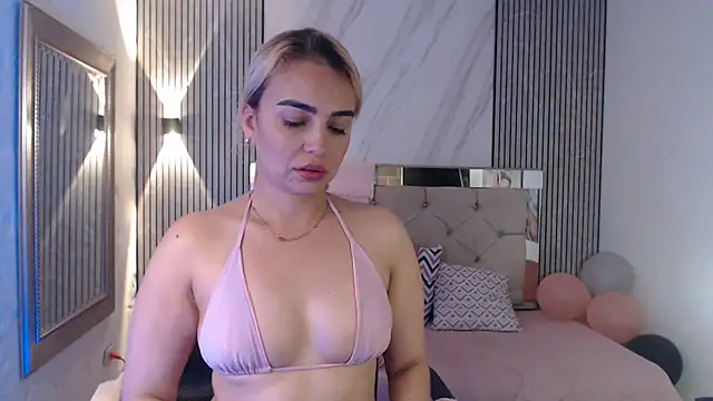 Snapshot of ashley__tylor chatting on May 18, 2026, 4:07 am ashley tylor online show from May 18, 2026, 4:07 am