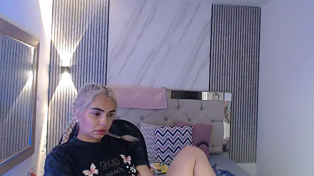 Snapshot of ashley__tylor chatting on July 10, 2026, 3:28 am ashley tylor online show from July 10, 2026, 3:28 am
