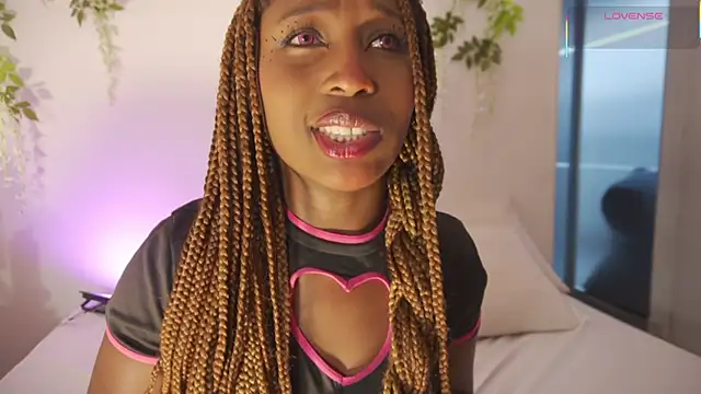 EmmaSanzz  online show from December 18, 2025, 11:36 am