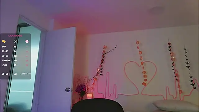 EmmaSanzz  online show from October 11, 2025, 11:44 am