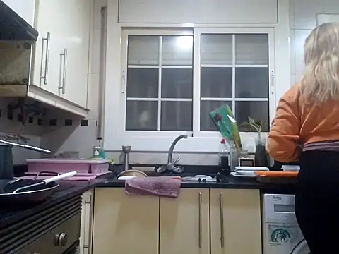 Dakota Blonde08 online show from October 9, 2025, 6:30 pm