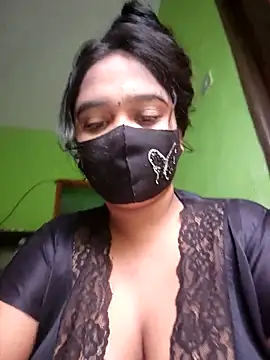 Snapshot of Kotha_-Moni chatting on April 11, 2026, 1:13 am Kotha -Moni online show from April 11, 2026, 1:13 am