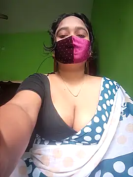 Snapshot of Kotha_-Moni chatting on May 1, 2026, 1:21 am Kotha -Moni online show from May 1, 2026, 1:21 am