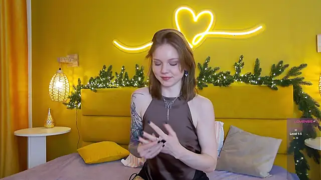 Snapshot of lessysweety chatting on November 27, 2025, 2:45 am lessysweety online show from November 27, 2025, 2:45 am