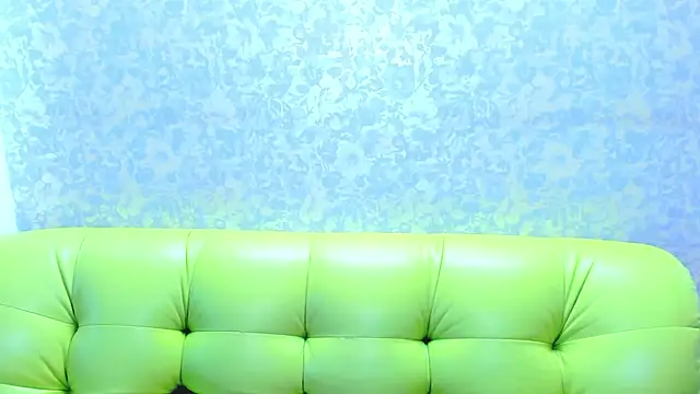 Vanessa Florence online show from July 17, 2026, 1:14 am