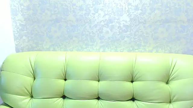 Vanessa Florence online show from July 15, 2026, 1:12 am