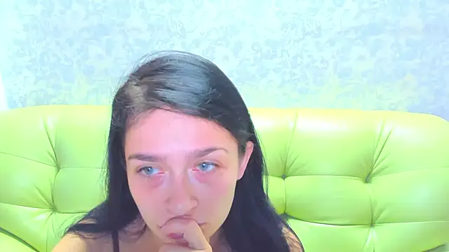 Vanessa Florence online show from July 19, 2026, 1:14 am