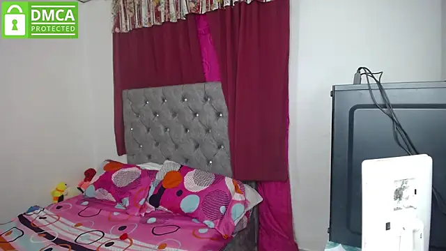 susana2523 online show from June 15, 2026, 3:51 am