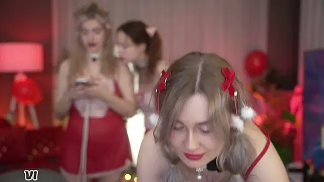 Snapshot of your_favoritegirls chatting on December 21, 2025, 1:52 am your favoritegirls online show from December 21, 2025, 1:52 am