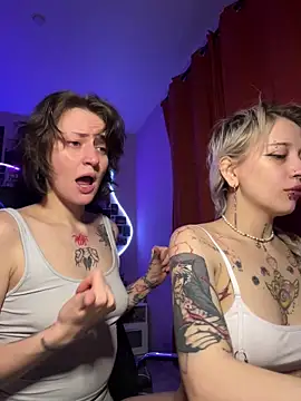 Dooubletroublee online show from March 24, 2026, 11:27 pm