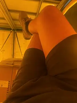 Snapshot of cussy007 chatting on October 17, 2025, 1:35 pm cussy007 online show from October 17, 2025, 1:35 pm