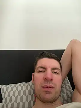 Snapshot of Ricoleckt chatting on February 17, 2025, 3:00 pm Ricoleckt online show from February 17, 2025, 3:00 pm