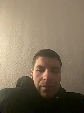 Snapshot of Ricoleckt chatting on February 26, 2025, 9:09 pm Ricoleckt online show from February 26, 2025, 9:09 pm