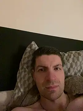 Snapshot of Ricoleckt chatting on February 17, 2025, 8:16 pm Ricoleckt online show from February 17, 2025, 8:16 pm