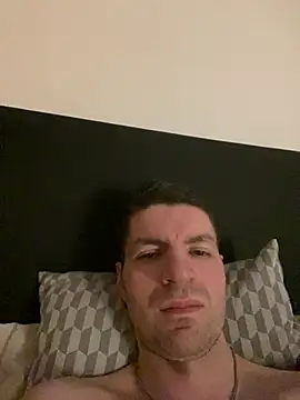 Snapshot of Ricoleckt chatting on February 16, 2025, 8:22 pm Ricoleckt online show from February 16, 2025, 8:22 pm