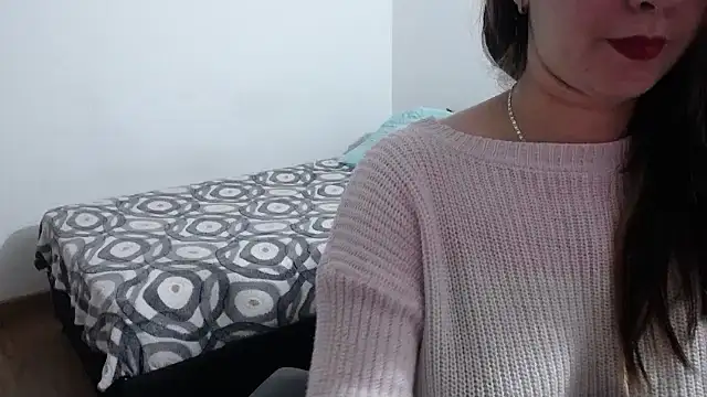 Luna girlhot  online show from January 6, 2025, 3:20 am