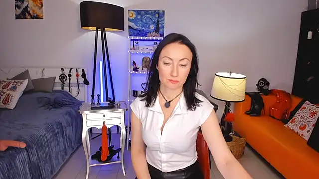 MissAliciaFD online show from February 5, 2026, 8:43 am