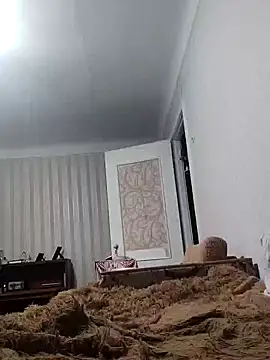 Snapshot of emeli_moon chatting on February 7, 2025, 9:58 pm emeli moon online show from February 7, 2025, 9:58 pm