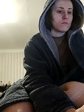 Snapshot of emeli_moon chatting on February 22, 2025, 11:24 pm emeli moon online show from February 22, 2025, 11:24 pm