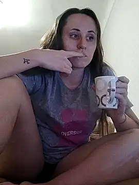 Snapshot of emeli_moon chatting on October 5, 2025, 5:47 pm emeli moon online show from October 5, 2025, 5:47 pm