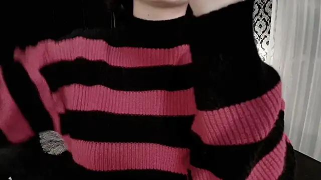 Snapshot of Adeelinee chatting on October 23, 2025, 7:56 pm Adeelinee online show from October 23, 2025, 7:56 pm