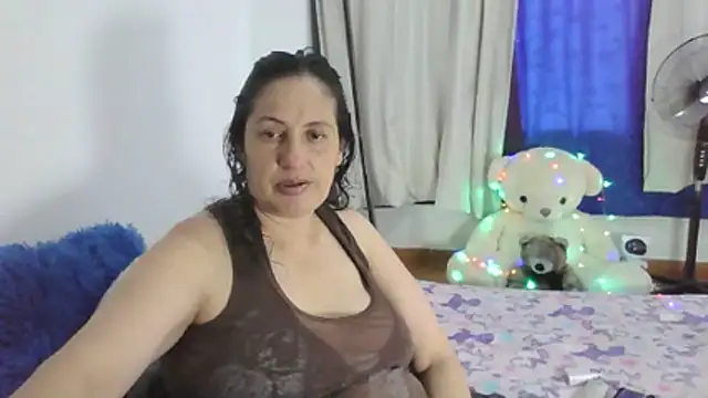 Snapshot of ximenajimenez chatting on December 17, 2025, 10:04 pm ximenajimenez online show from December 17, 2025, 10:04 pm