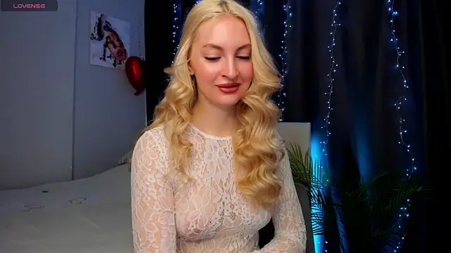 Snapshot of Kimmy_powell chatting on October 7, 2025, 3:40 am Kimmy powell online show from October 7, 2025, 3:40 am