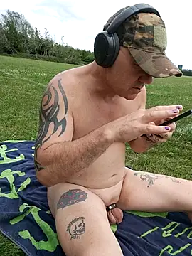 Snapshot of Sissy_bottom chatting on June 21, 2026, 1:17 pm Sissy bottom online show from June 21, 2026, 1:17 pm