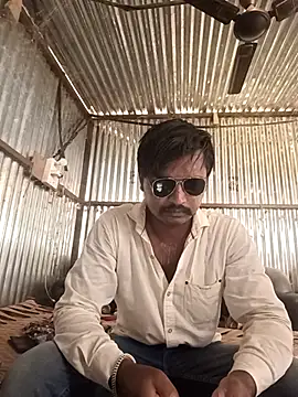 Snapshot of Kartik_bbc_indian chatting on April 27, 2026, 8:12 am Kartik bbc indian online show from April 27, 2026, 8:12 am