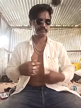 Snapshot of Kartik_bbc_indian chatting on April 21, 2026, 4:52 am Kartik bbc indian online show from April 21, 2026, 4:52 am