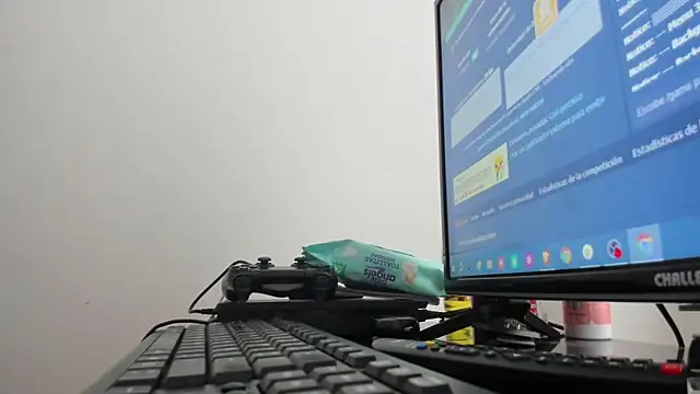 samantha  wilson online show from December 22, 2025, 3:12 pm