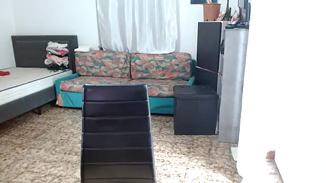 Snapshot of danasantoreal chatting on June 2, 2026, 8:03 am danasantoreal online show from June 2, 2026, 8:03 am