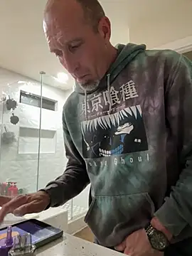 Snapshot of El_Gizmo chatting on December 2, 2025, 7:54 am El Gizmo online show from December 2, 2025, 7:54 am