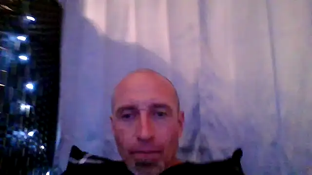 El Gizmo online show from May 9, 2026, 4:38 am
