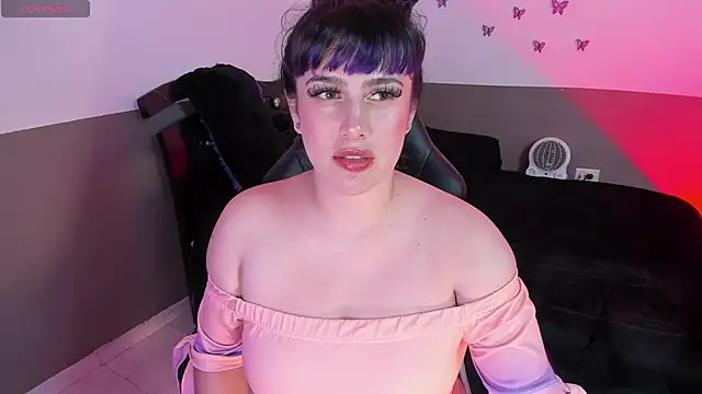 Snapshot of Missmonserrat chatting on September 14, 2025, 4:02 am Missmonserrat online show from September 14, 2025, 4:02 am