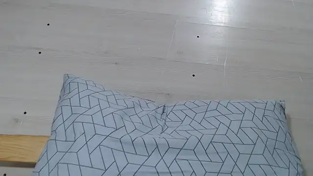 Snapshot of CRISTIINA37 chatting on November 11, 2025, 2:45 pm CRISTIINA37 online show from November 11, 2025, 2:45 pm