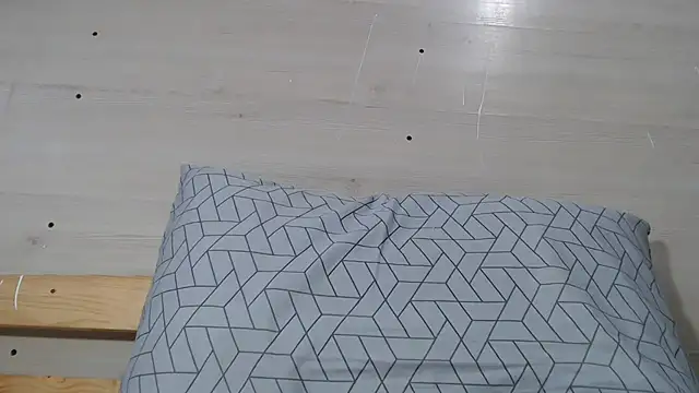 Snapshot of CRISTIINA37 chatting on November 10, 2025, 1:49 pm CRISTIINA37 online show from November 10, 2025, 1:49 pm