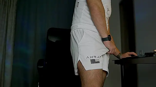 juliusmasters online show from October 23, 2025, 6:39 pm