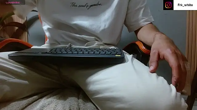 Mr WhiteCock online show from October 19, 2025, 12:13 am