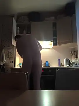 fuguCum online show from February 16, 2026, 8:29 pm