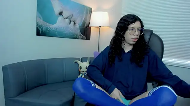 Snapshot of Angel_Dust18 chatting on November 3, 2025, 3:15 pm Angel Dust18 online show from November 3, 2025, 3:15 pm