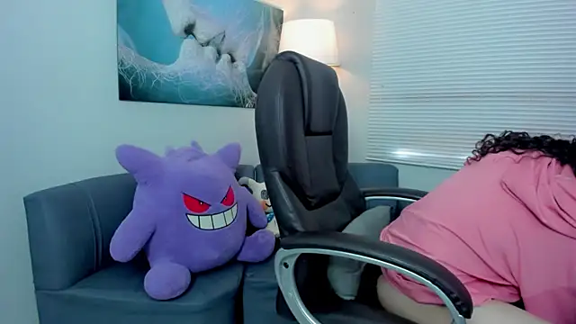 Snapshot of Angel_Dust18 chatting on October 31, 2025, 3:08 pm Angel Dust18 online show from October 31, 2025, 3:08 pm