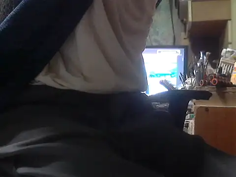 Snapshot of shikokichi55 chatting on January 15, 2025, 2:24 pm shikokichi55 online show from January 15, 2025, 2:24 pm