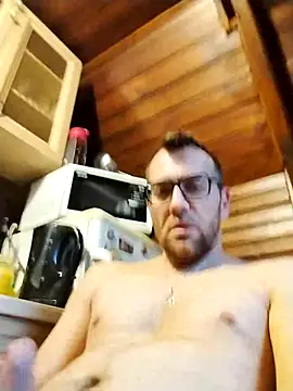 Snapshot of tomee83 chatting on December 5, 2025, 6:45 am tomee83 online show from December 5, 2025, 6:45 am