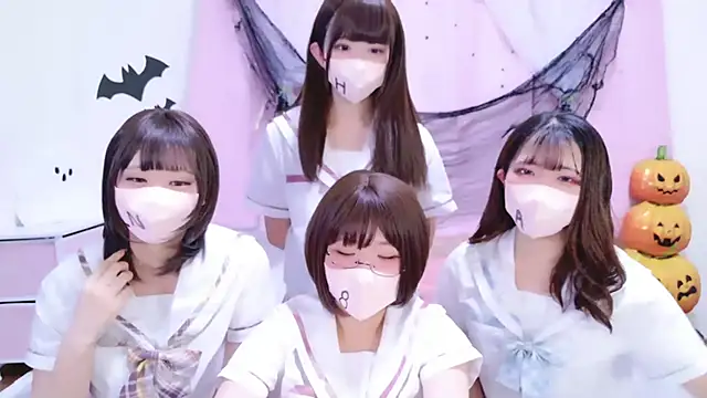 Snapshot of 841_yayoi chatting on October 26, 2025, 4:35 am 841 yayoi online show from October 26, 2025, 4:35 am