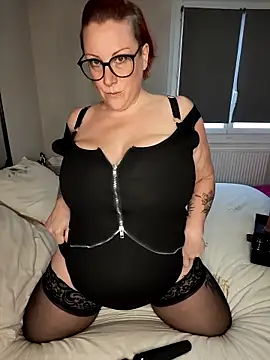 Snapshot of darkmoonsubmissive chatting on October 2, 2025, 7:34 am darkmoonsubmissive online show from October 2, 2025, 7:34 am