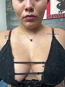 Snapshot of dayadubey_ chatting on June 4, 2026, 12:32 pm dayadubey online show from June 4, 2026, 12:32 pm